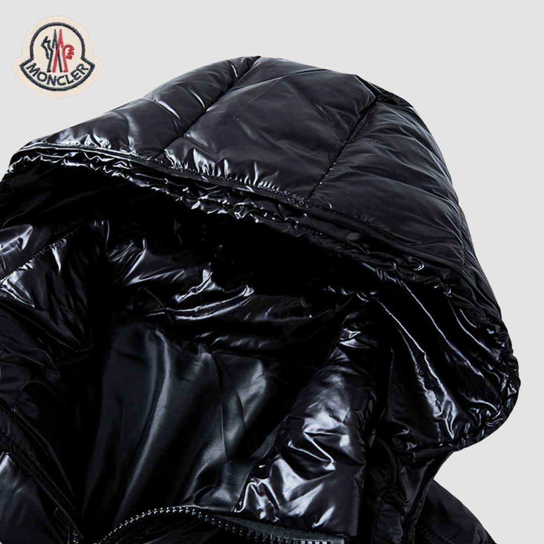 UNISEX HOODED DOWN JACKET