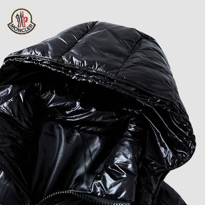 UNISEX HOODED DOWN JACKET